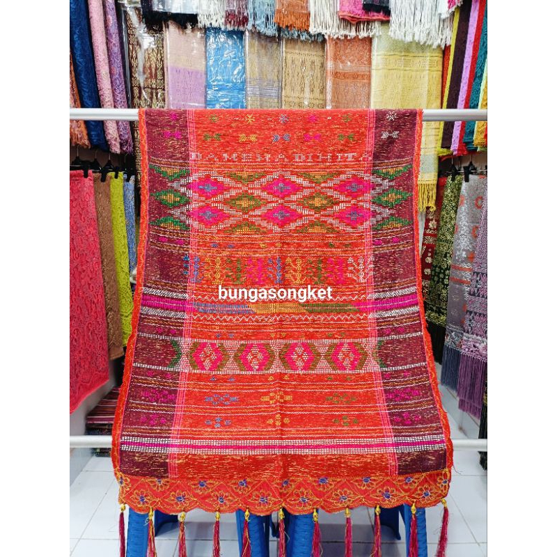 Ulos Sadum Motif Bonggit