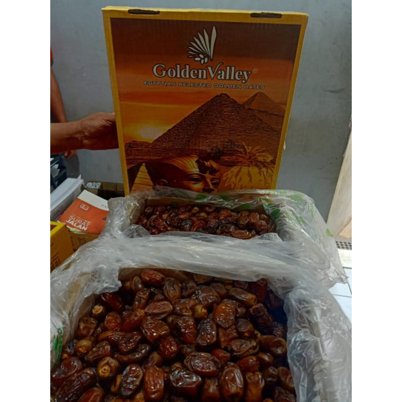 

Kurma mesir 2kg golden valley
