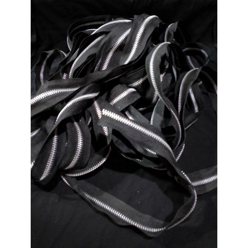 RESLETING PUNK RESLETING FARIASI CELANA PUNK.