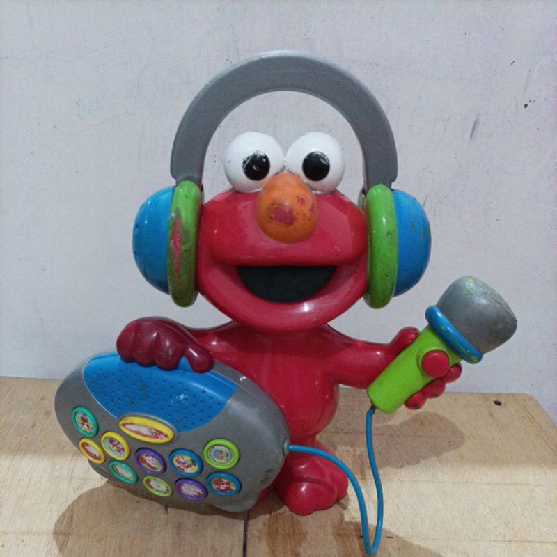 Elmo bernyanyi ori mattel 2004