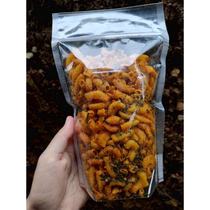 

MAKARONI PEDAS DAUN JERUK VIRAL 1/4KG 250gr | JADUL'S
