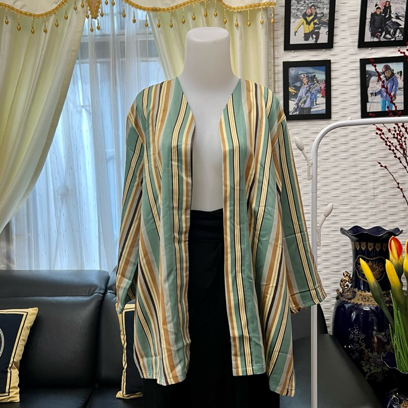 Cardigan Lengan Panjang