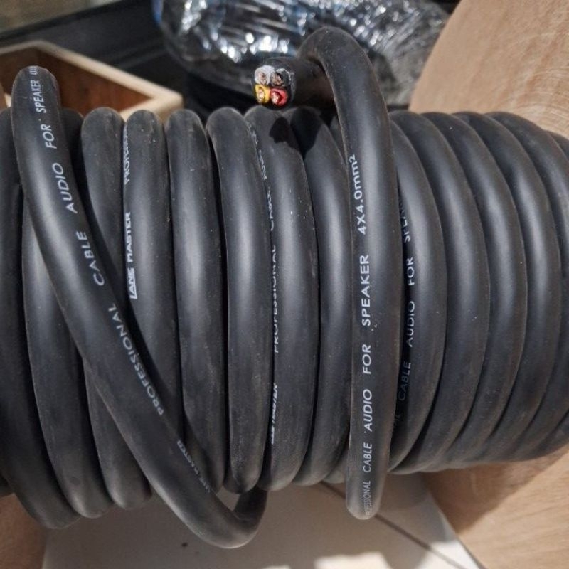 Kabel Audio Kabel Speaker 4x4mm