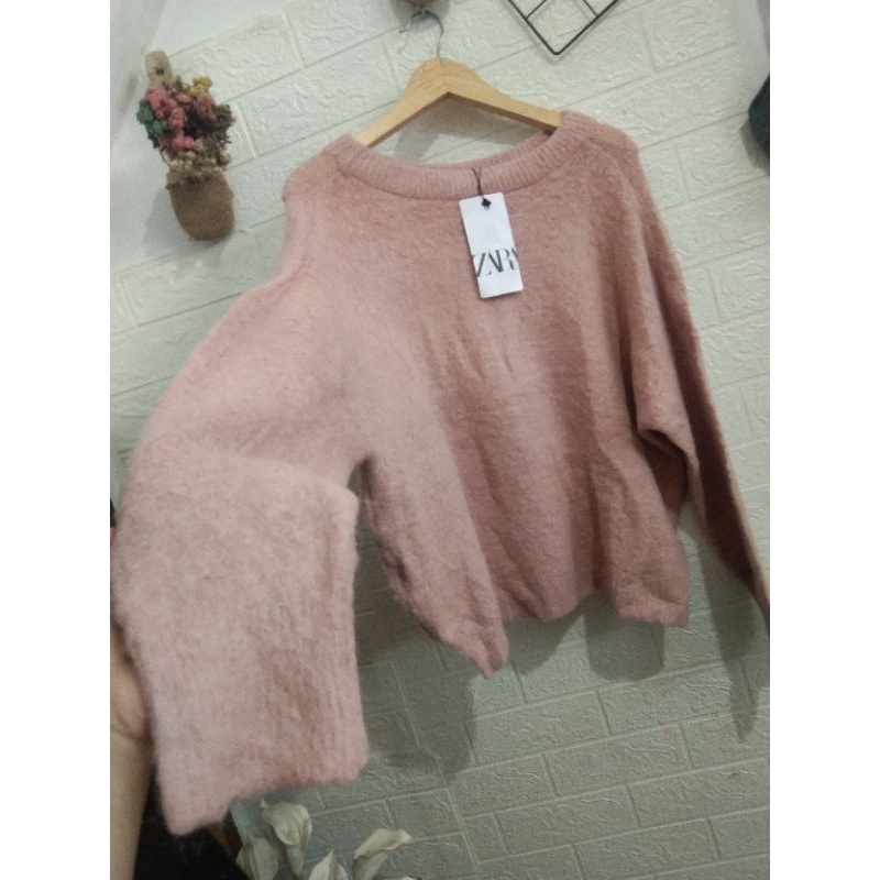 Sweater bulu fuzzy over size by zara