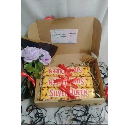 

hampers coklat silverqueen 58gr