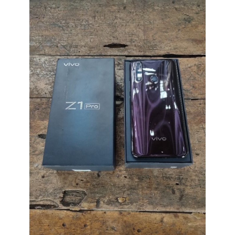 Vivo Z1 Pro 4/64 - Hitam