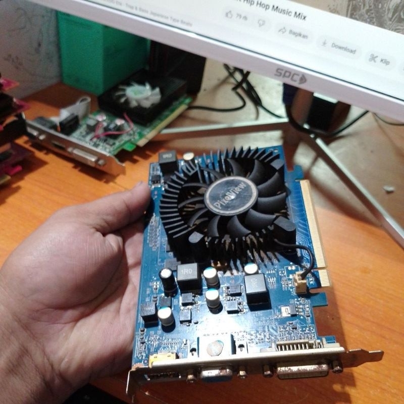 VGA carad 1gb bekas normal