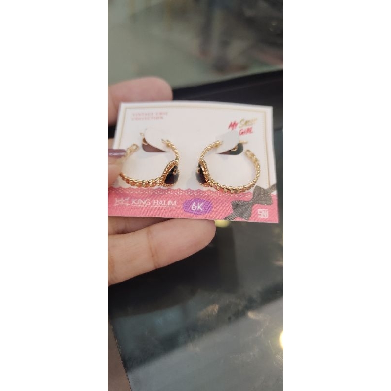 anting/tindik hati hitam