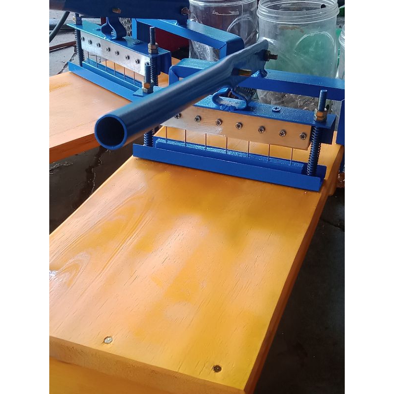 alat pelubang plastik tempe