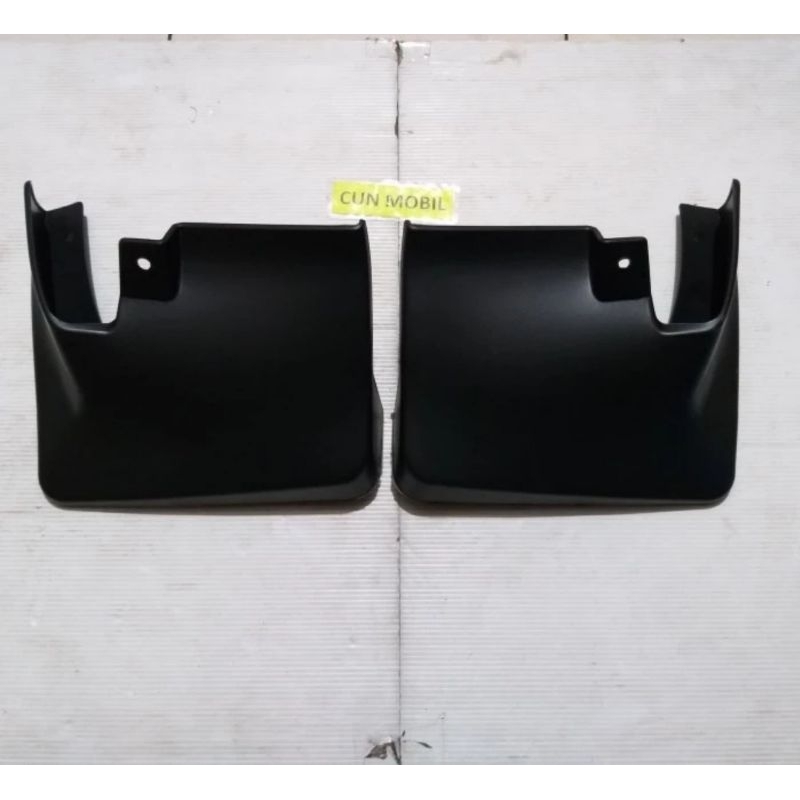 Mud guard karpet lumpur APV Arena