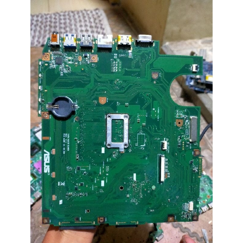 MOBO LAPTOP ASUS X45U KONDISI HIDUP TAPI TIDAK TAMPIL