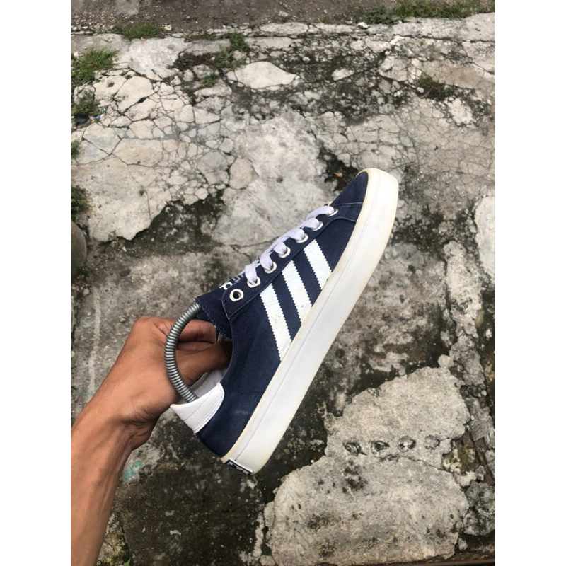Adidas Court Vantage