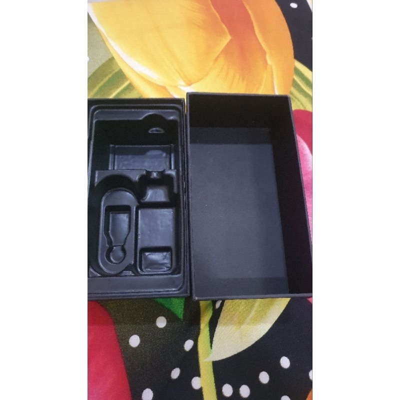 

dus box Lg V40 Thinq