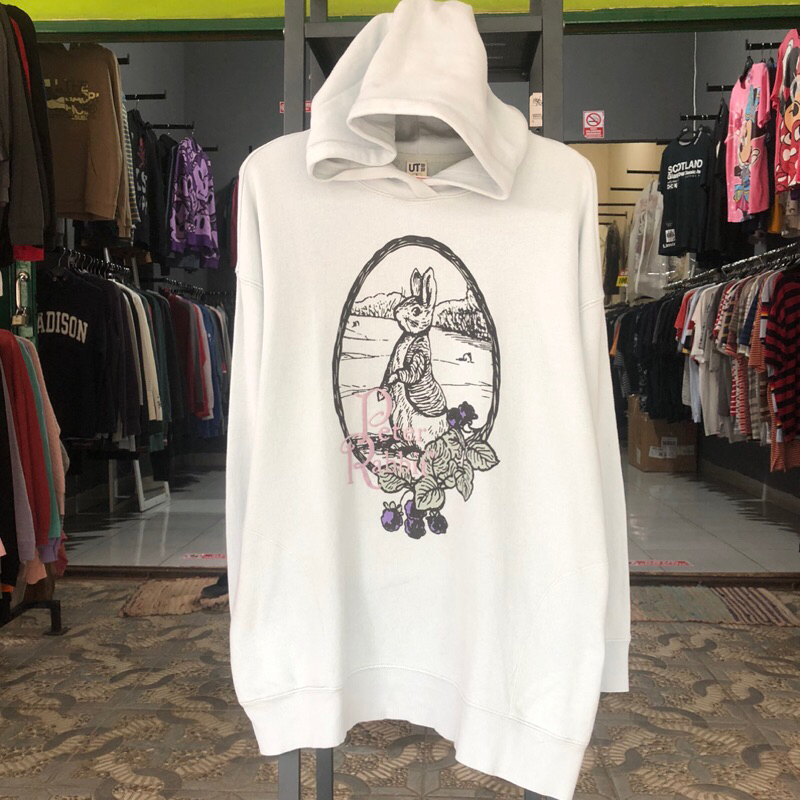 hoodie uniqlo x peter rabit