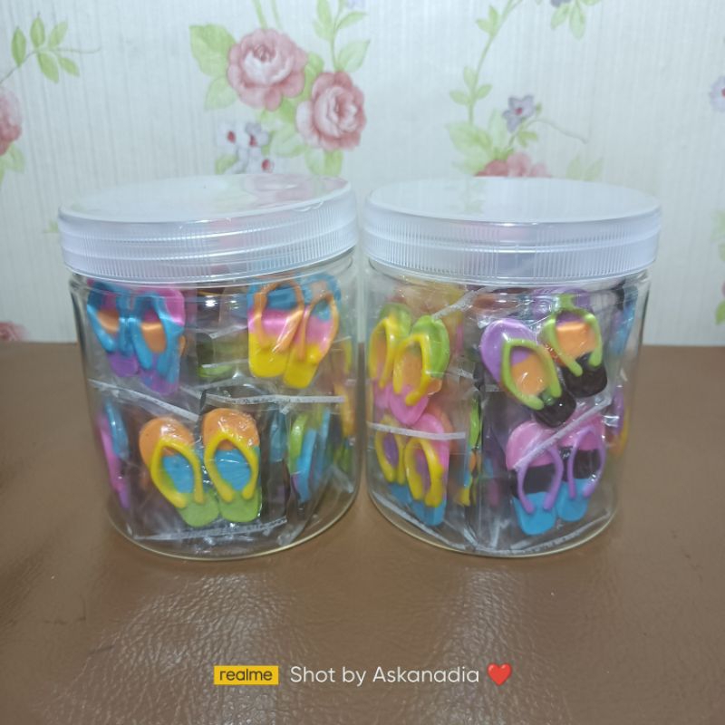 

coklat sandal jepit lucu