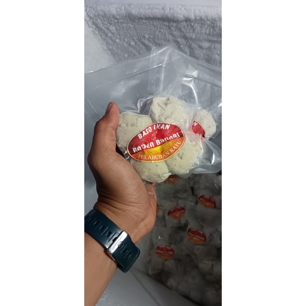 

BAKSO / BASO IKAN ISI 4 PALABUHAN RATU