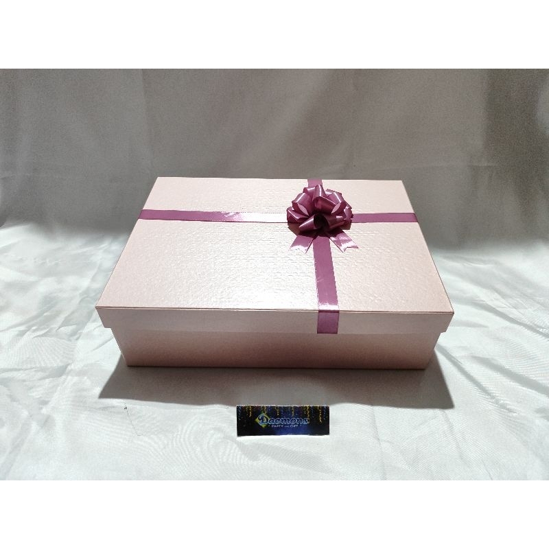 

BOX KEMEJA JUMBO 35 × 25 × 10 / GIFT BOX / GIFT BOX SEDANG / GIFT BOX JUMBO / BOX HAMPERS / DUS COKLAT / GIFT BOX / BOX KADO / BOX HARD COVER