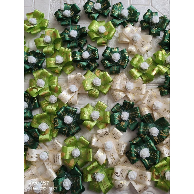 

TERBARU PITA IDUL FITRI BUNGA SPONGE PUTIH