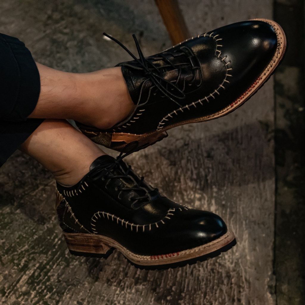 Sepatu Kulit Asli - Sisirangan Low Shoes Black by Akar NFYR