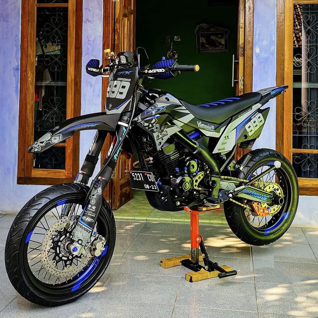 Decal dtracker 150 full body decal dtracker hitam full body decal dtracker supermoto