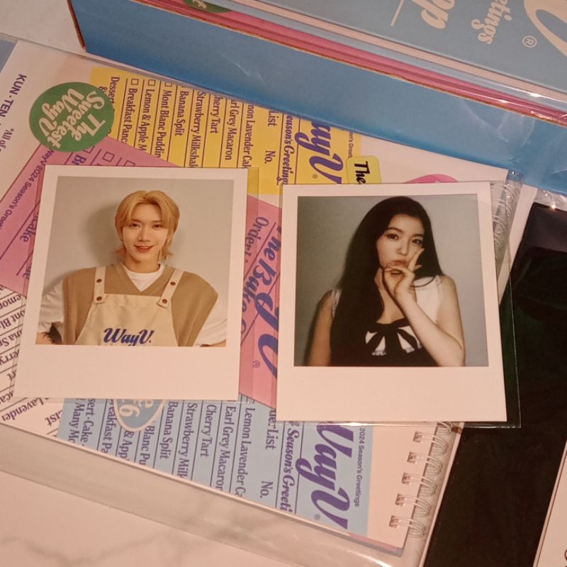 SEASON GREETINGS RED VELVET 2024 SG24 RV