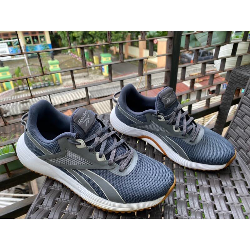 SEPATU REEBOK ORIGINAL