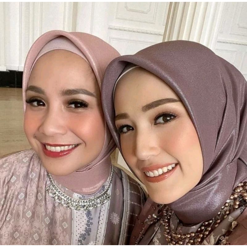hijab segi empat gliter premium/kerudung jilbab segi empat polos gliter/pasmina