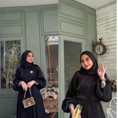 Yasmine Dress Wanita Gamis Simple dan Elegan Gamis Shimmer Model Baru 2023 Kekinian Lowprice Viral