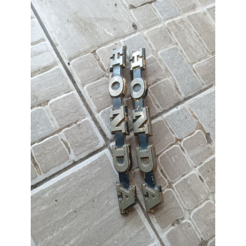 emblem body emblem tangki honda c800 supercup ori