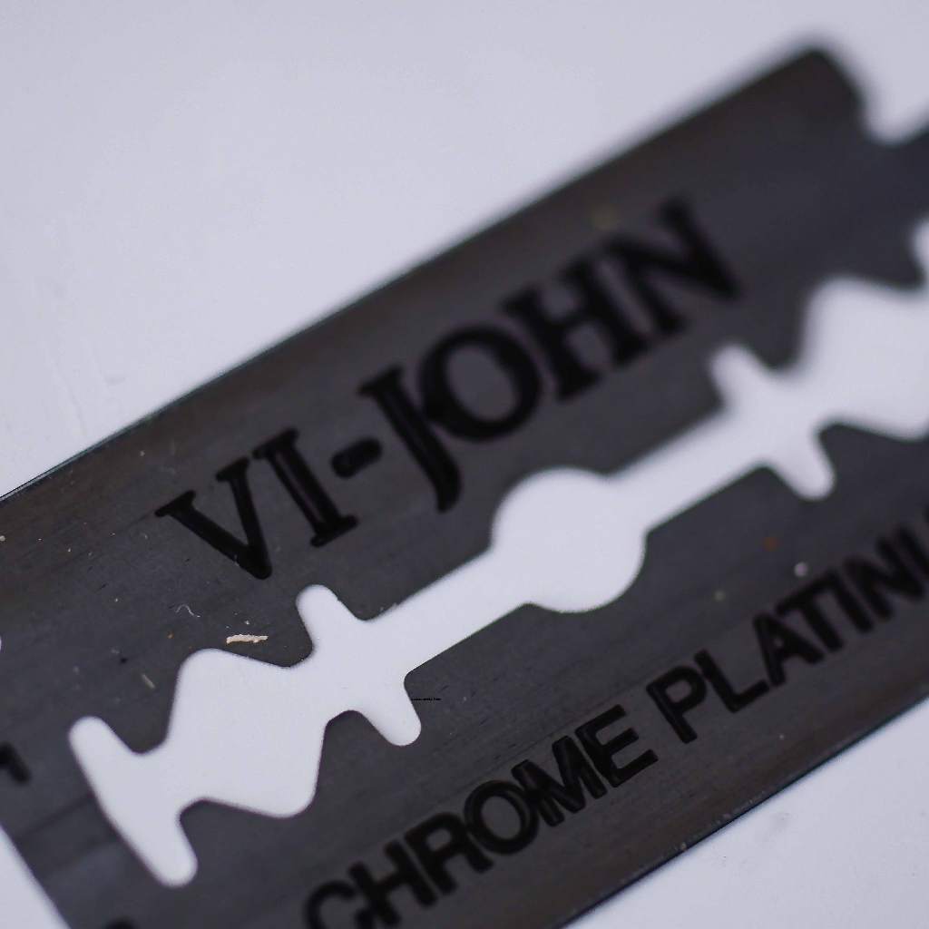 FGD PISAU SILET VI-JOHN CHROME PLATINUM ORI BARBER PANGKAS SALON ISI 20