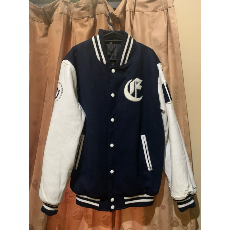 Varsity University Korea Tebal