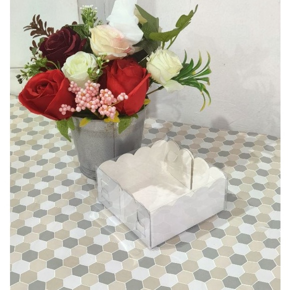 

Gila BOX MIKA PUTIH KOTAK SNACK DUS PUDING 1x1x5 ISI 1 PCS