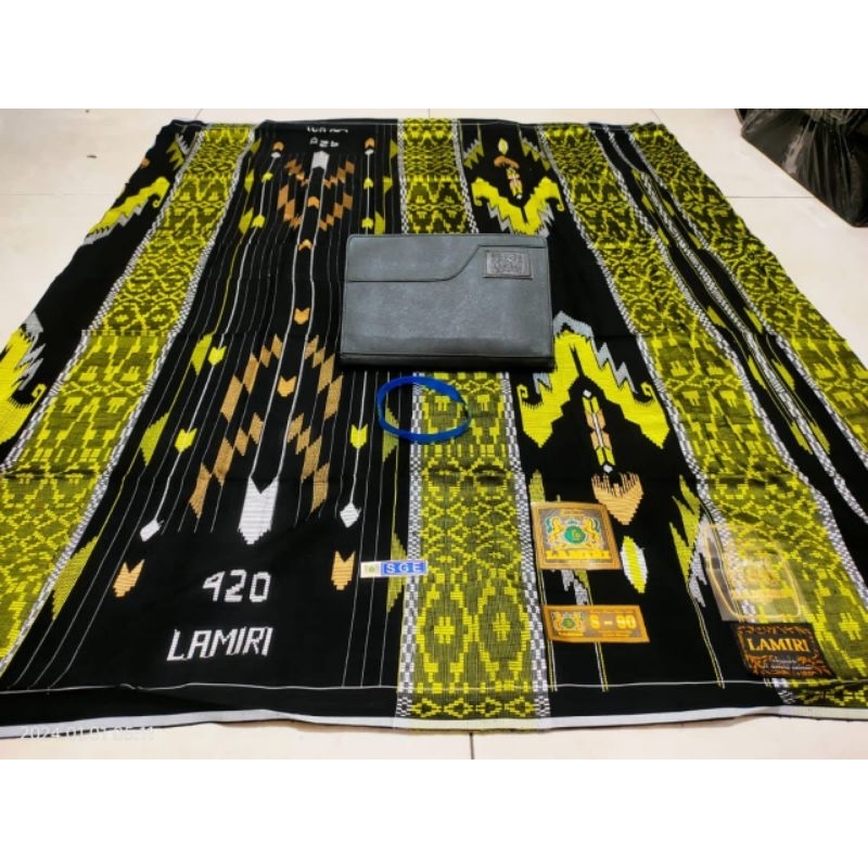 SARUNG LAMIRI SGE SUTRA HITAM