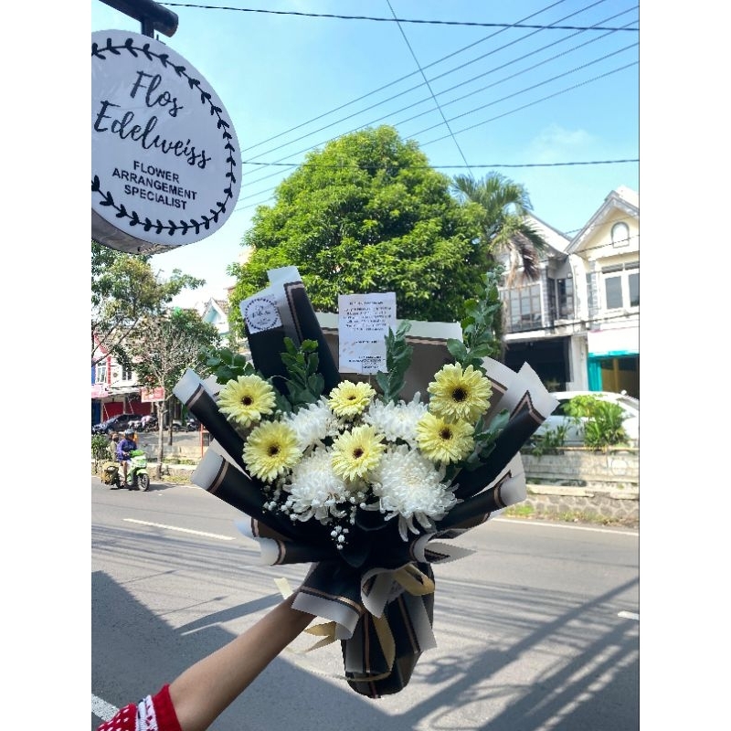 Bouquet garbera || bouquet wisuda || bouquet ulang tahun || bouquet sempro || gift