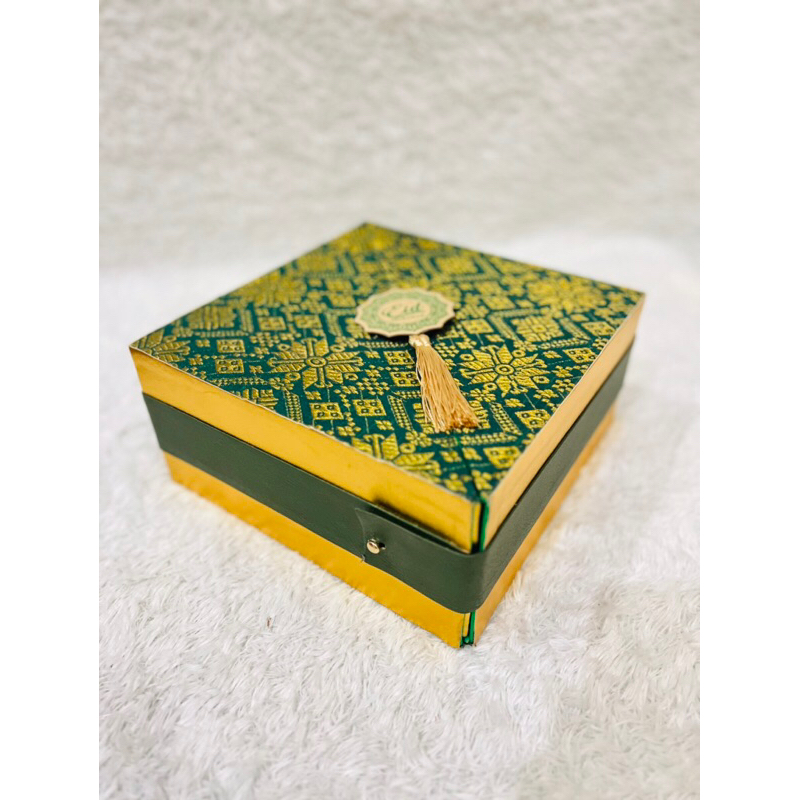 

Kotak Belt Kecil / box lebaran / hampers lebaran / parcel lebaran / idul fitri / eid mubarak