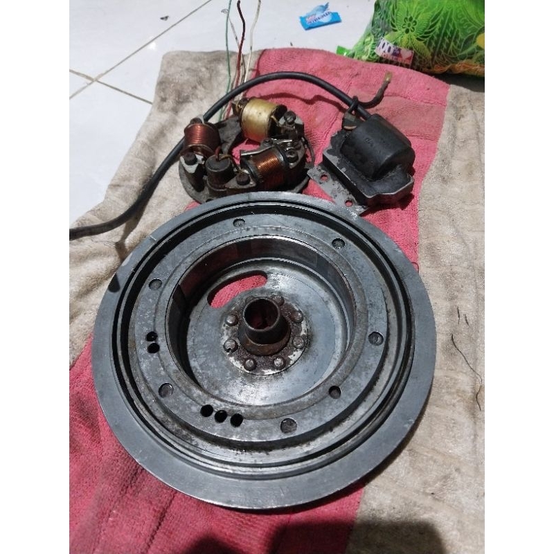 magnet vespa super/sprint as besar+pengapian set