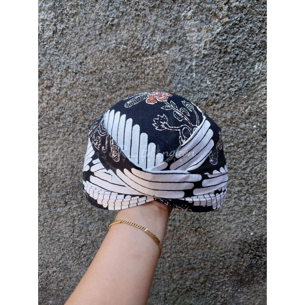 Blangkon Solo / Blangkon / Blangkon Solo Dewasa / Blangkon Solo Motif Batik