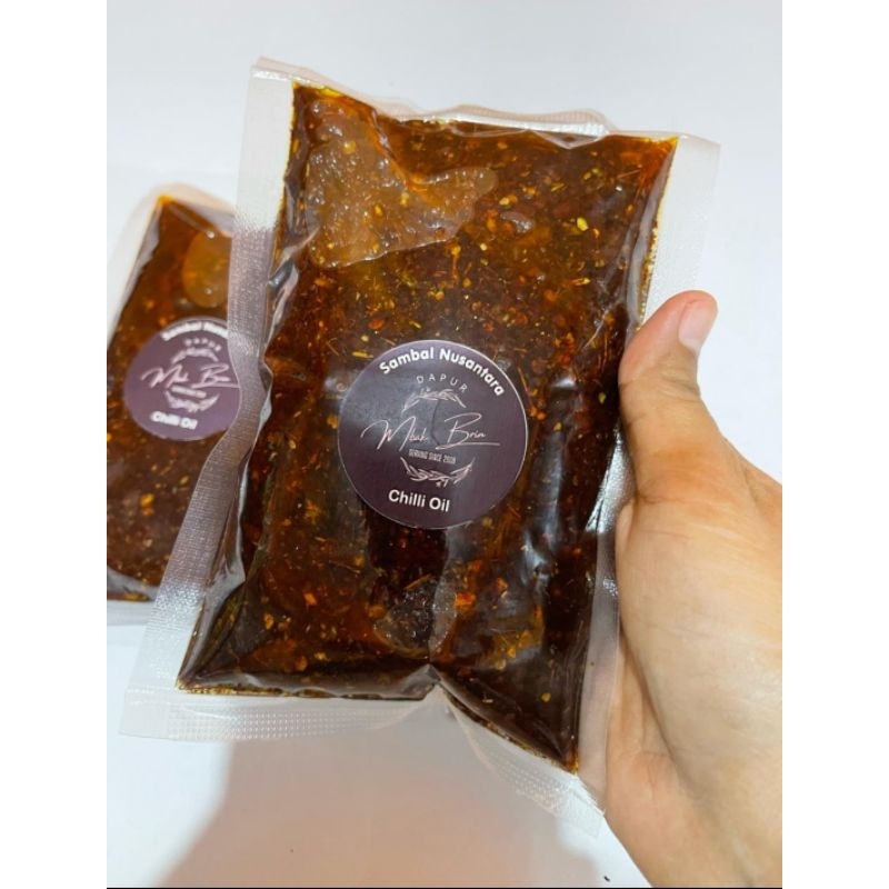 

CHILI OIL 300gram SAMBAL NUSANTARA ELAAMELIA