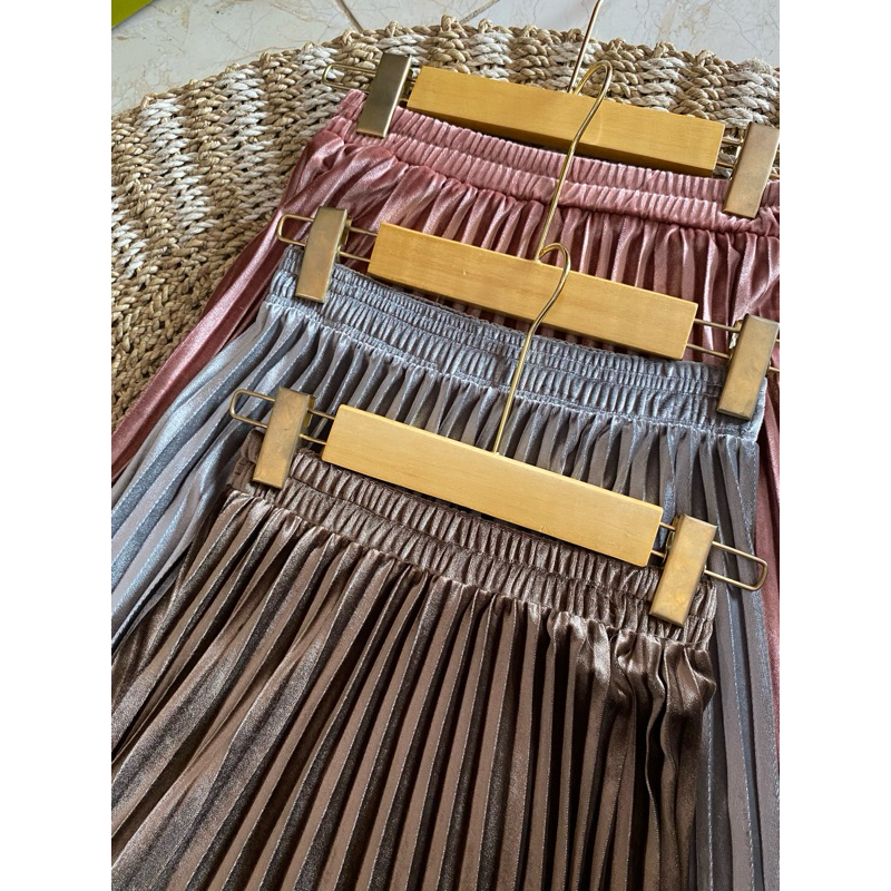 rok plisket jumbo xxl beludru suede