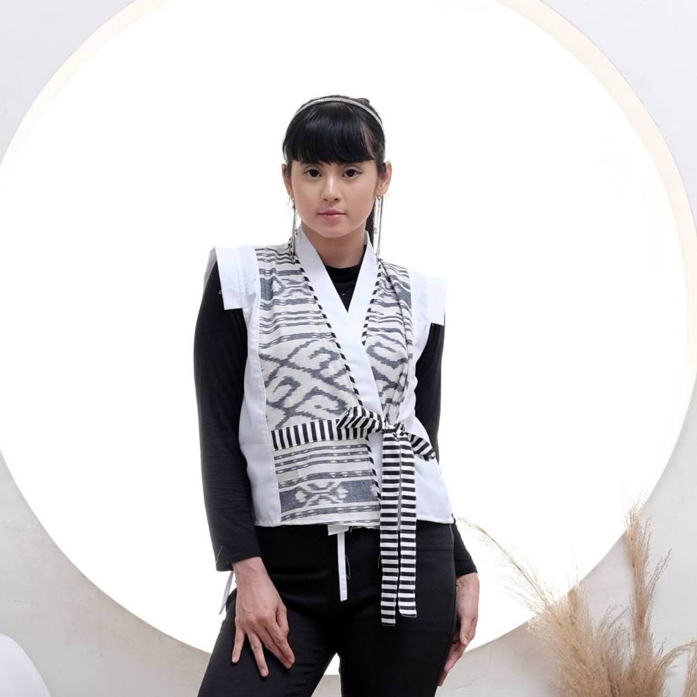 ART C98N KEISHANID  MAUDI Vest outer Tenun ikat songket  blouse outer jazz bolero cardigan kerah kim