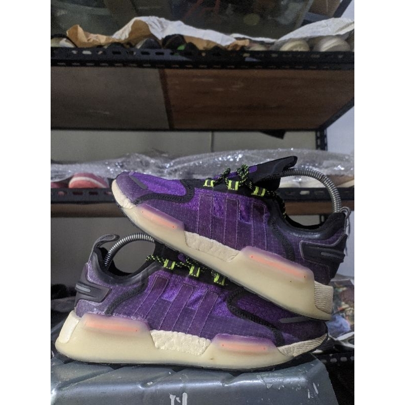 Sepatu Adidas NMD V3 Sz 41