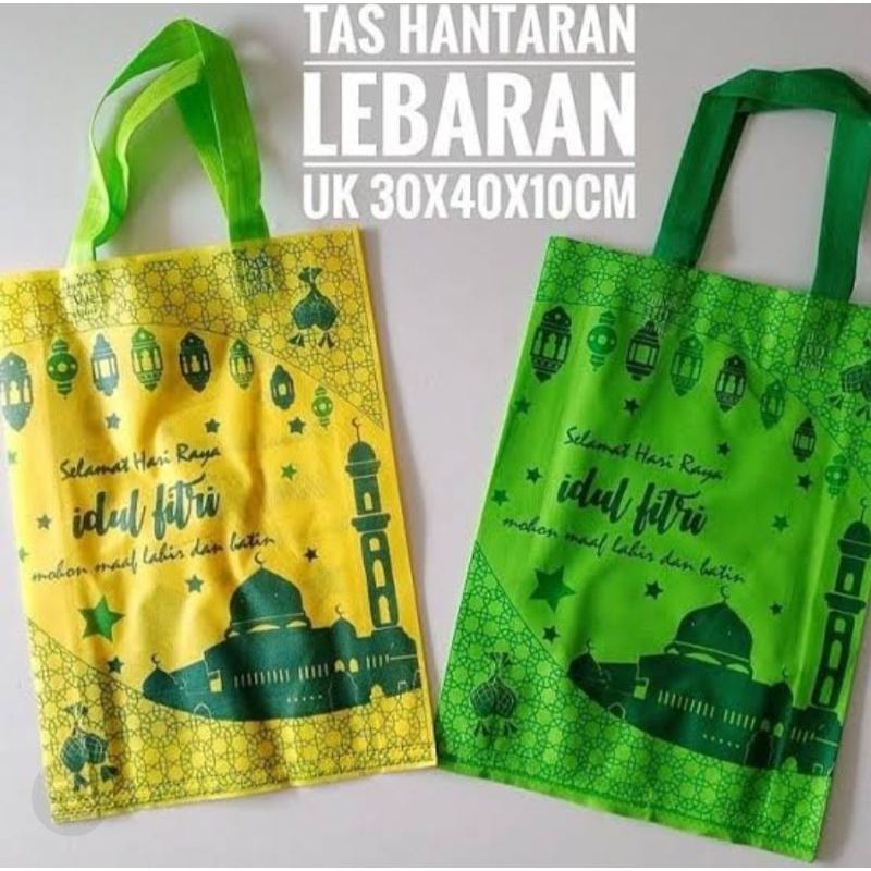 

Tas hantaran lebaran ukuran 30×35 motif,tas kain/1lusin 12psc