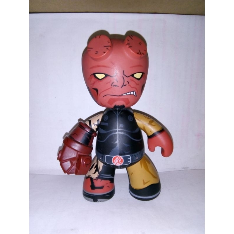 Figure Hellboy II The Golden Army Mike Mignola Original Universal Studios