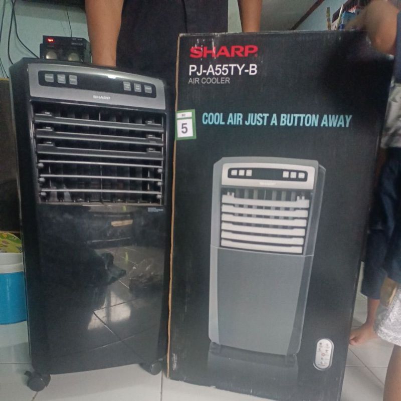 air cooler Sharp ( second) / kipas angin AC / penyejuk ruangan