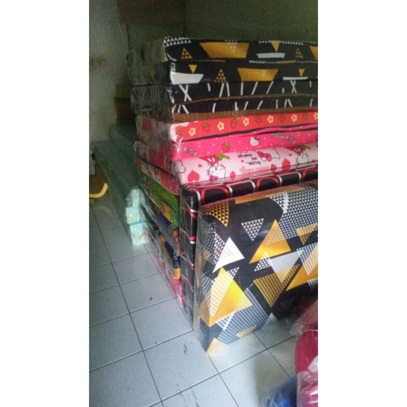 kasur buat rebahan depan tv kasur limbah inoac ukuran 180x140x10