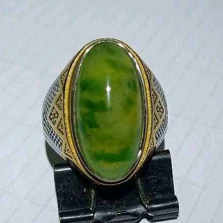 batu idocrase sungai dareh dim 20