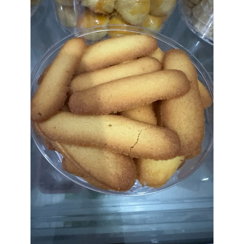 

kue lebaran lidah kucing 250gram