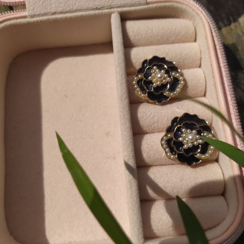 Anting Bunga Kristal Anting mawar Mutiara