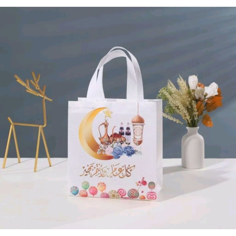 

Papperbag/ Goodybag Lebaran Idul Fitri