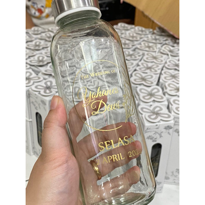 souvenir pernikahan mewah / souvenir murah / tumbler kaca / botol tumbler kaca / souvenir botol tumb